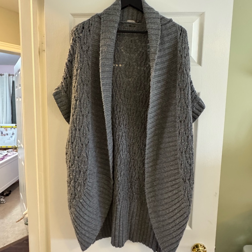 Wilfred Charcoal Cable Knit Cardigan - beautiful!  Size L